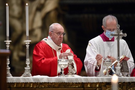 Holy Mass For The Repose Of The Souls Of The Cardinals And Bishop Who