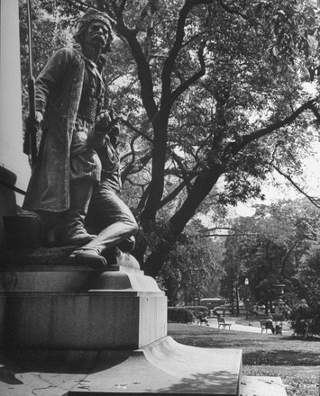 Detail On Monument General Tadeusz Lafayette Editorial Stock Photo