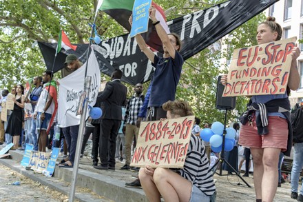 Demonstration Participants Association Sudanese Germany Berlinmitte