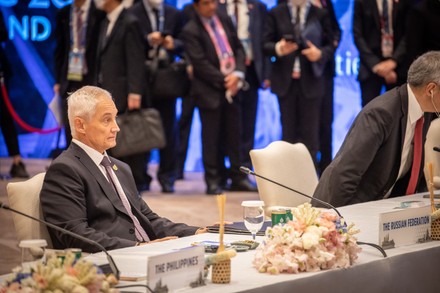 Count France S President Emmanuel Macron Attends The Apec Leaders