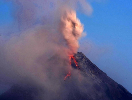 Lava Cascades Down Slopes Mayon Volcano Editorial Stock Photo Stock