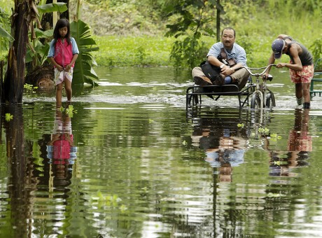 Filipino Residents Make Their Way Floodwater Editorial Stock Photo