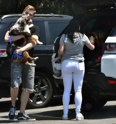 Count Ariel Winter And Levi Meaden Out And About Los Angeles