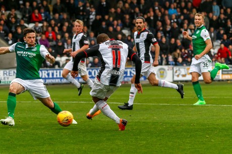 Adam Bogdan Hibernian Fc Protesting Referee Editorial Stock Photo