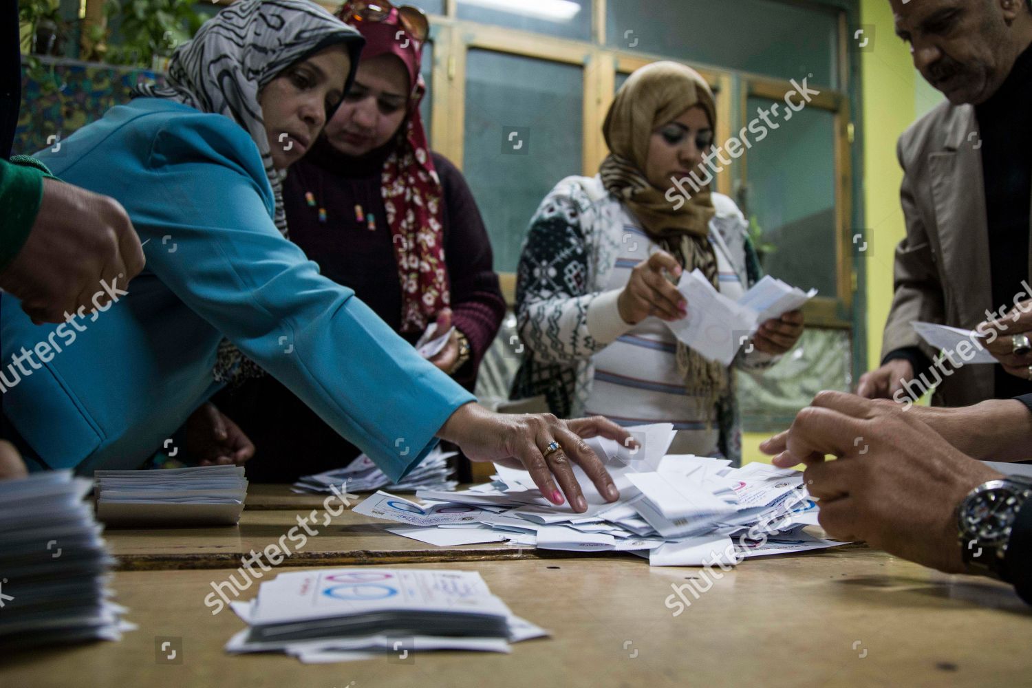 Egyptian Electoral Workers Count Ballots End Editorial Stock Photo