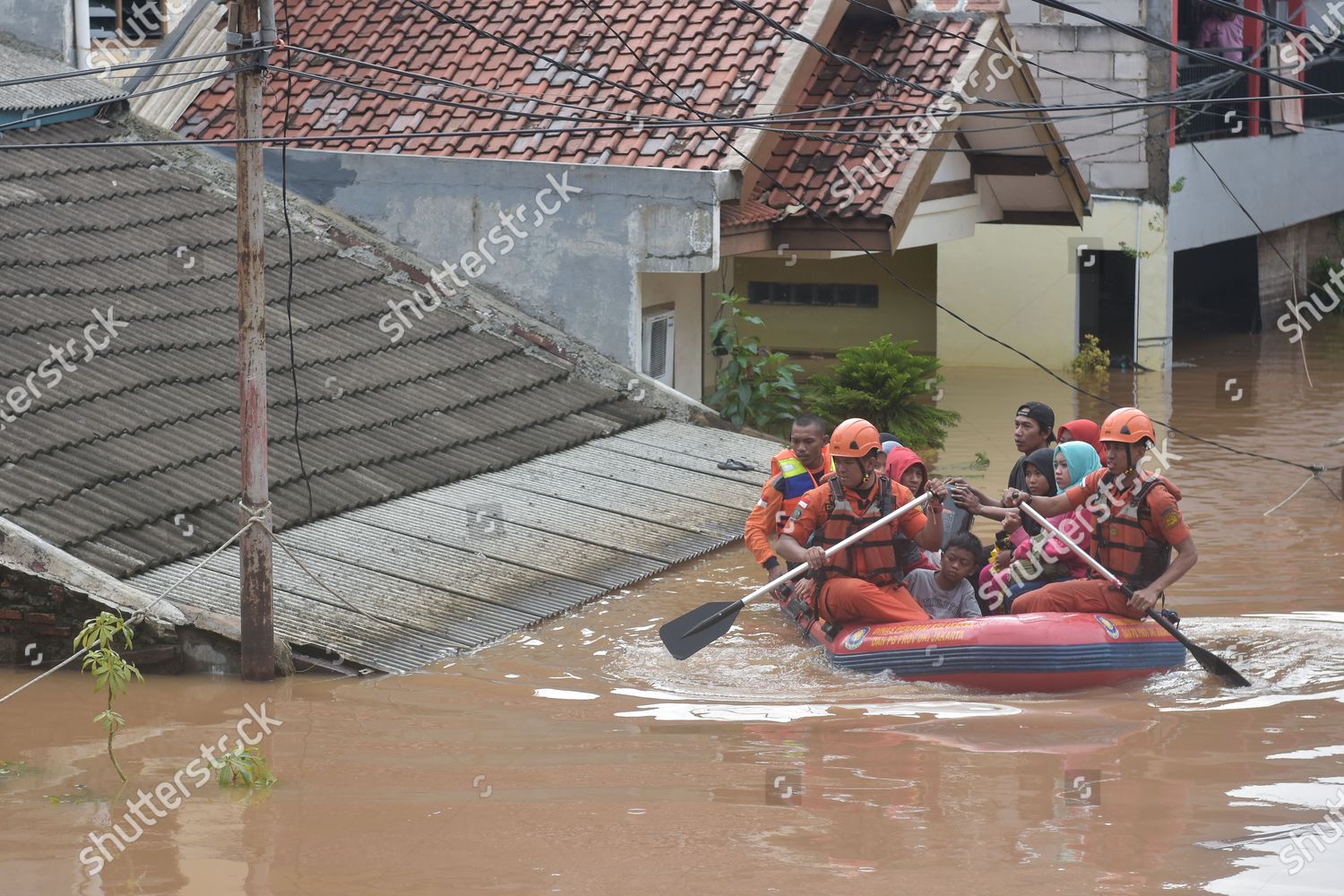 Rescue Team Evacuates Residents Their Flooded Editorial Stock Photo