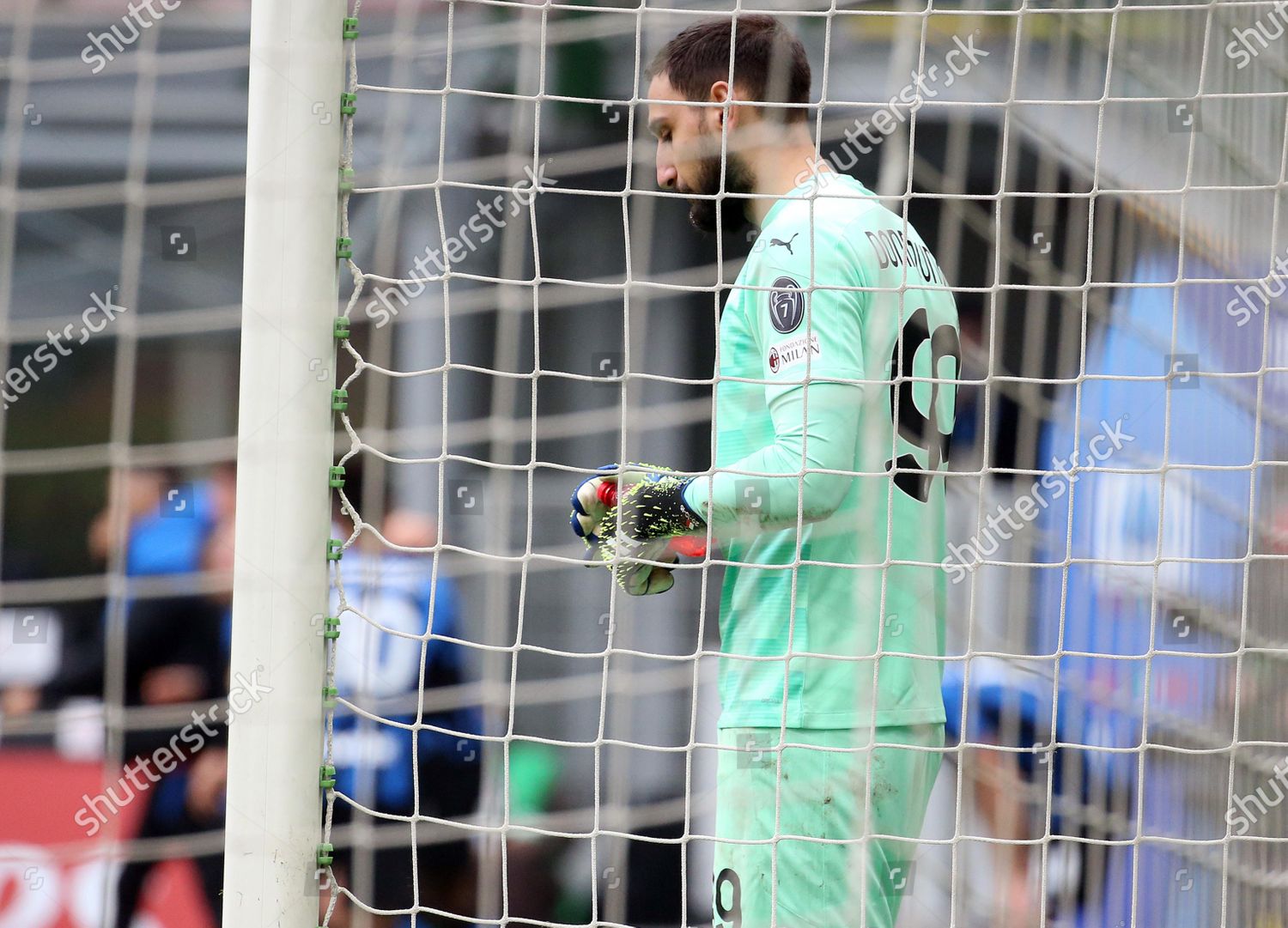 Ac Milans Goalkeeper Gianluigi Donnarumma Reacts Editorial Stock Photo