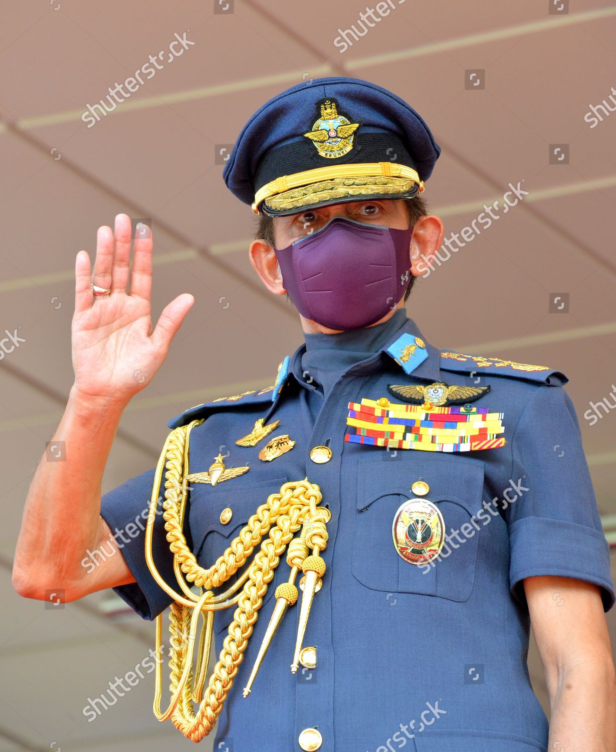 Bruneis Sultan Haji Hassanal Bolkiah Waves Editorial Stock Photo