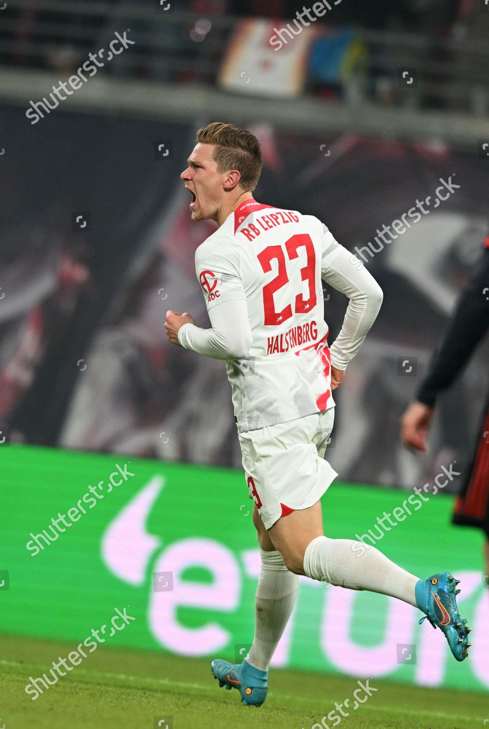 Leipzigs Marcel Halstenberg Celebrates Scoring Equalizer Editorial