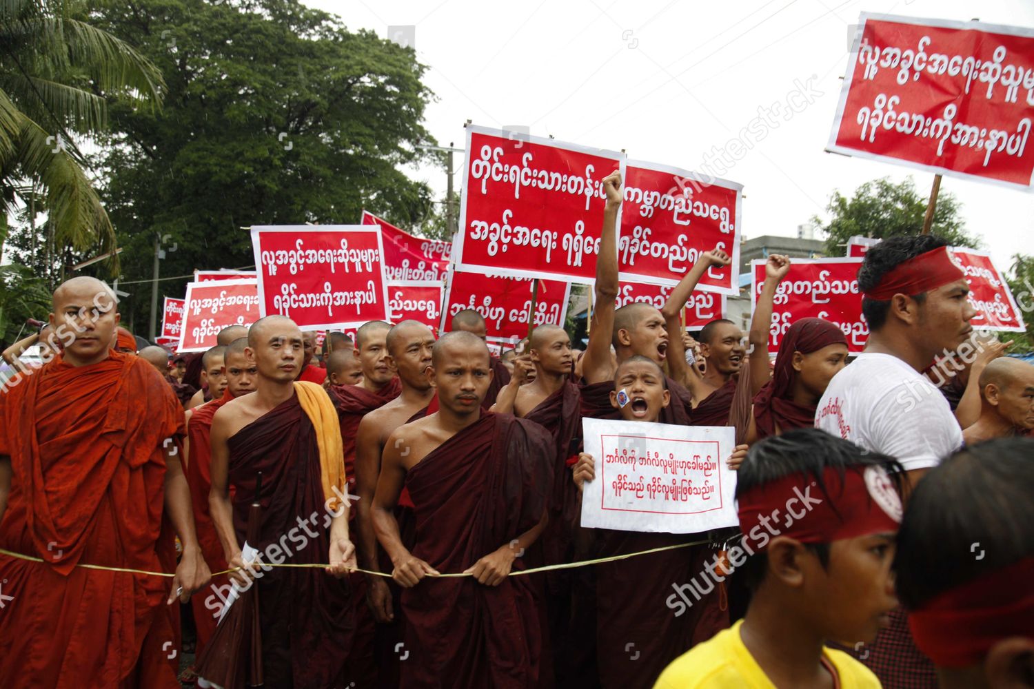 Rakhine Buddhist Monks Hold Posters Placards Editorial Stock Photo