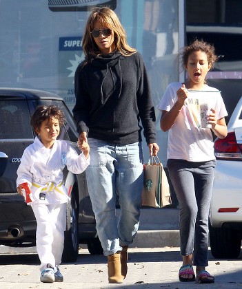 Halle Berry out and about, Los Angeles, USA - 02 Dec 2018