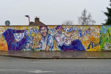 Memorial graffitti to Chas Hodges from Chas and Dave, Cowley, Oxford, UK - 18 Dec 2018