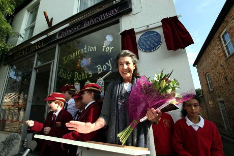 Sweetshop that featured in a Roald Dahl's story has plaque unveiled by his widow and son in Llandaff, Wales, Britain - 14 Sep 2009