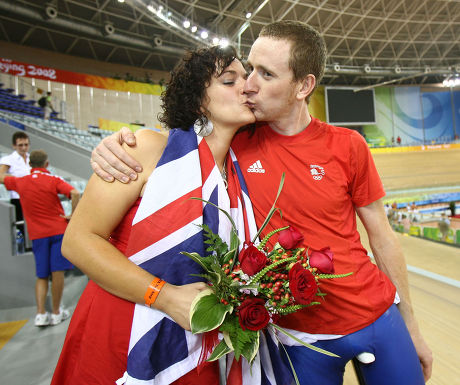 Bradley Wiggins With His Wife Cath Olympics Beijing 2008 Team Pursuit