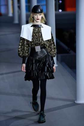Model Hannah Motler presents a creation from the Fall/Winter 2019/20 Women collection by Louis Vuitton during the Paris Fashion Week, in Paris, France, 05 March 2019. The presentation of the Women collections runs from 25 February to 05 March.