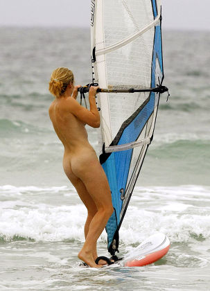 Nude Windsurfer Foto De Stock De Contenido Editorial Imagen De Stock