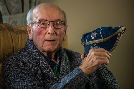 obituary england footballer ivor broadis dies Stock Photos (Exclusive