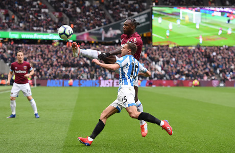 West Ham United v Huddersfield Town, Premier League, Football, London Stadium, London, UK - 16 Mar 2019
