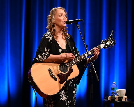 500 Joan osborne Stock Pictures, Editorial Images and Stock Photos