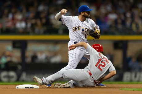 Milwaukee Brewers second baseman Mike Moustakas (11) during an MLB