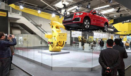 fanuc industrial robots at audi