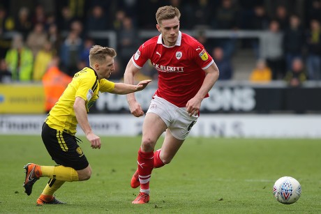 750 Barnsley V Burton Albion Stock Pictures, Editorial Images And Stock ...