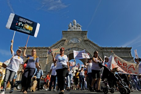 Cuban march against the animal abuse in Havana, Cuba - 07 Apr 2019