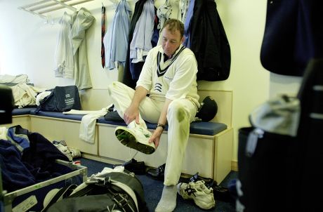 Cricket: Hampshire V Middlesex Angus Fraser In His Last Game