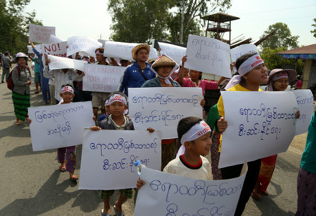 People protest against Myitsone Dam project in Kachin, Waingmaw, Myanmar - 22 Apr 2019