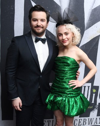 Alex Brightman Sophia Anne Caruso Redaktionellt stockfoto