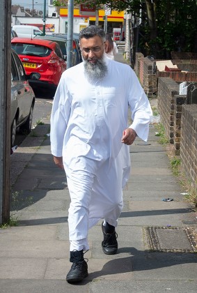 Anjem Choudary out and about, London, UK - 30 Apr 2019