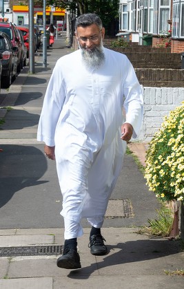 Anjem Choudary out and about, London, UK - 30 Apr 2019