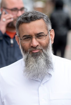 Anjem Choudary out and about, Ilford, London, UK - 06 May 2019