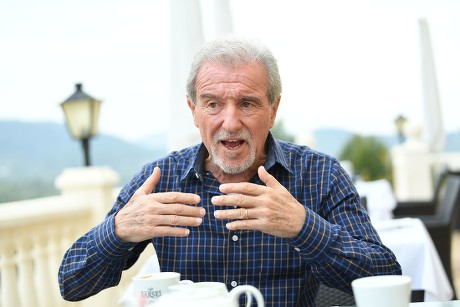 Terry Venables Feature. Photographed At His Hotel Near Alicante Spain Pic Andy Hooper/daily Mail.