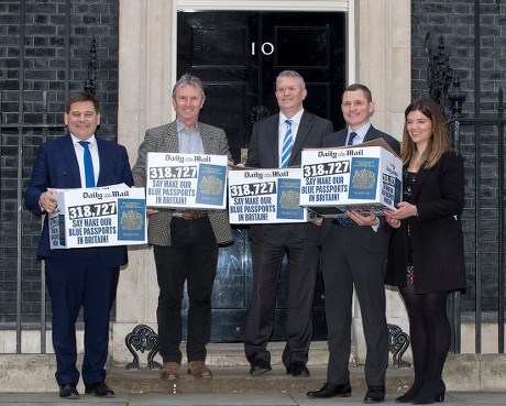 L-r: Andrew Brigden Mp Nigel Evans Mp Andrew Rosindell Mp David Churchill Daily Mail Reporter And Eleanor Hayward Daily Mail Reporter With Boxes Of 318 727 Signatures To 'make Blue Passports In Britain' To Be Handed In To Number 10 Downing Street.