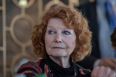 500 Catherine schell Stock Pictures, Editorial Images and Stock Photos