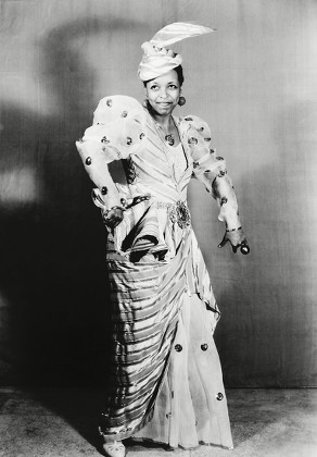 Thousands Cheer Ethel Waters Singing Heat Editorial Stock Photo - Stock ...