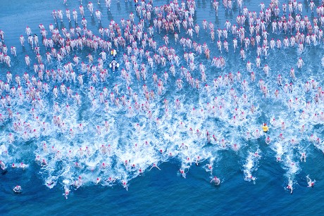 Fotos de stock de dark mofo nude solstice swim hobart (exclusivas