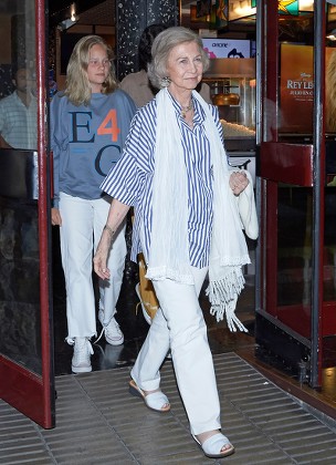 Queen Sofia out and about with her grand-daughters, Palma, Spain - 30 Jul 2019