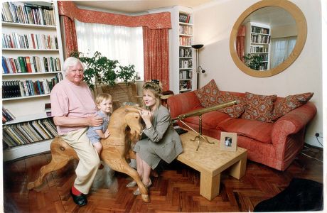 Ken Russell His Wife Hetty And Son Rex In Their Home Off The Marylebone Road.