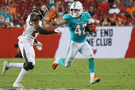 Bucs sign former Dolphins RB Patrick Laird