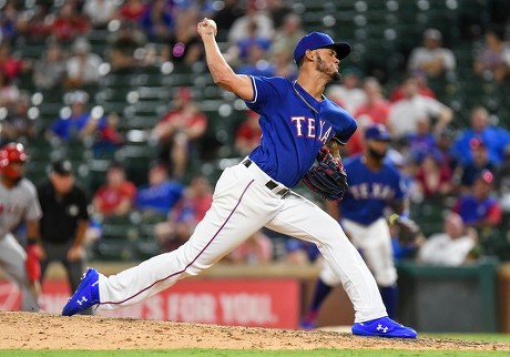 Texas Rangers Relief Pitcher Jonathan Hernandez Foto de stock de