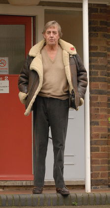 Simon Dee leaving his flat in Winchester, Hampshire, Britain - Nov 2008