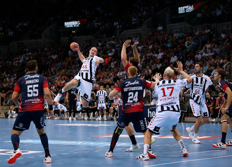 Handball , Pixum Super Cup Finale, SG Flensburg - Handewitt -THW Kiel ...