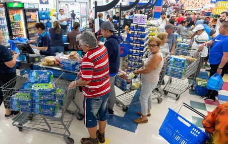 Miami Residents Buying Supplies Preparation Hurricane Editorial Stock ...