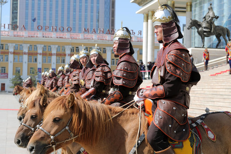 Mongolian Mounted Honor Guards During Welcome - Foto De Stock De ...