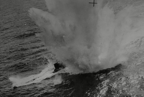 4 Explosion of the depth charges Stock Pictures, Editorial Images and ...