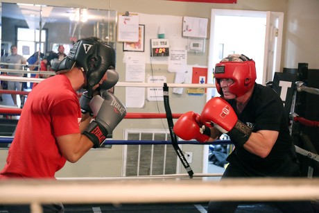 Lenny Dykstra training for Celebrity Boxing 69