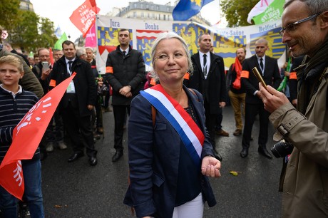 Protest against allowing lesbian couples and single women access to IVF, Paris, France - 06 Oct 2019