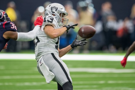 Houston, TX, USA. 27th Oct, 2019. Oakland Raiders offensive tackle Andre  James (68) prepares to snap the ball during the 2nd quarter of an NFL  football game between the Oakland Raiders and